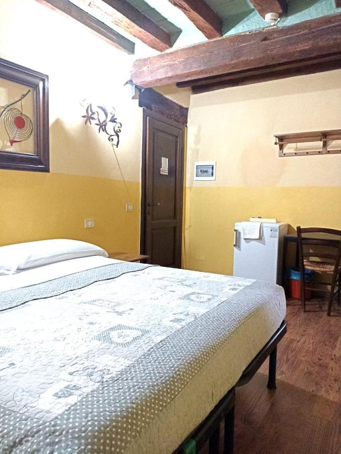 Agriturismo Corte Dei Landi 雷焦艾米利亚 外观 照片